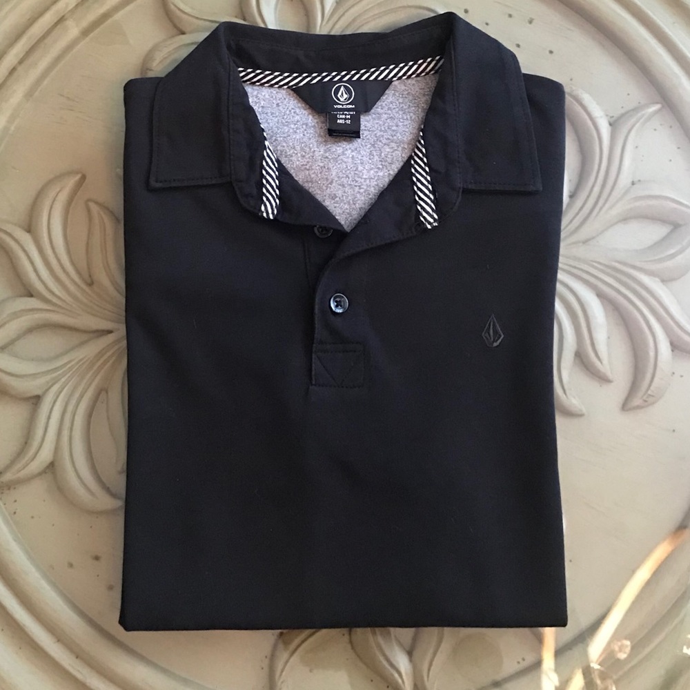 Boys Y10 Wowzer Volcom black polo shirt